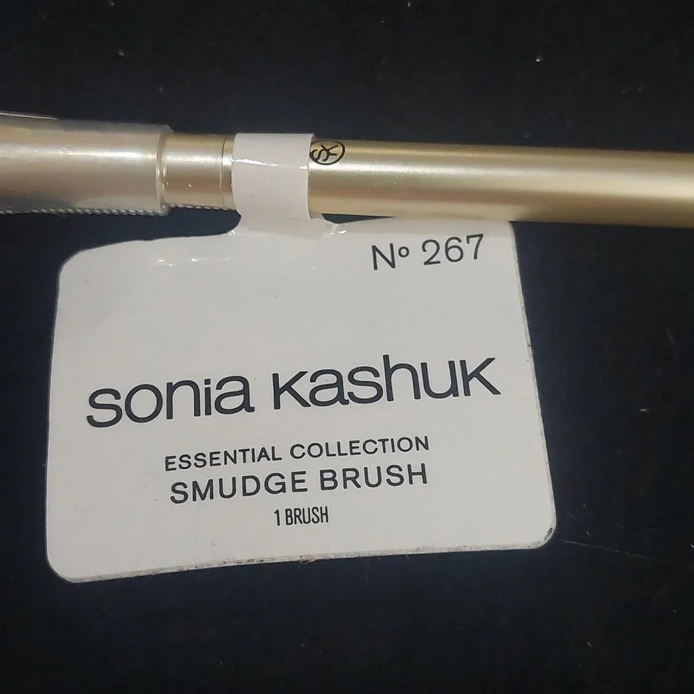 Sonia‎ Kashuk smudge brush